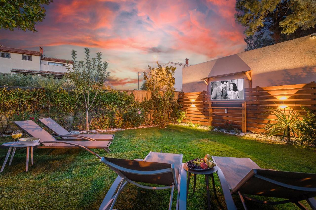 Villa Andrija Family Dream With Heated Pool At The Sea With Beautiful Garden, Outside Cinema And Kids Playground Fažana Esterno foto
