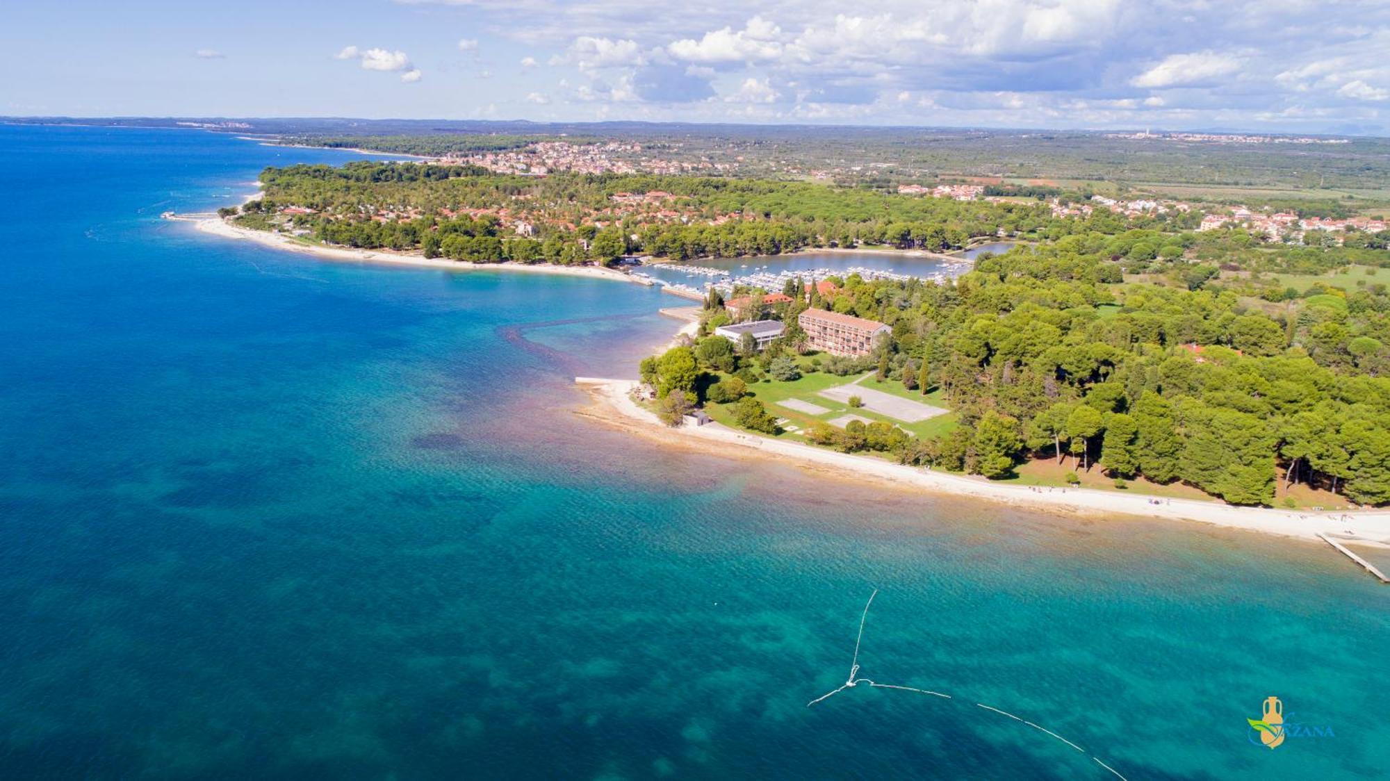 Villa Andrija Family Dream With Heated Pool At The Sea With Beautiful Garden, Outside Cinema And Kids Playground Fažana Esterno foto