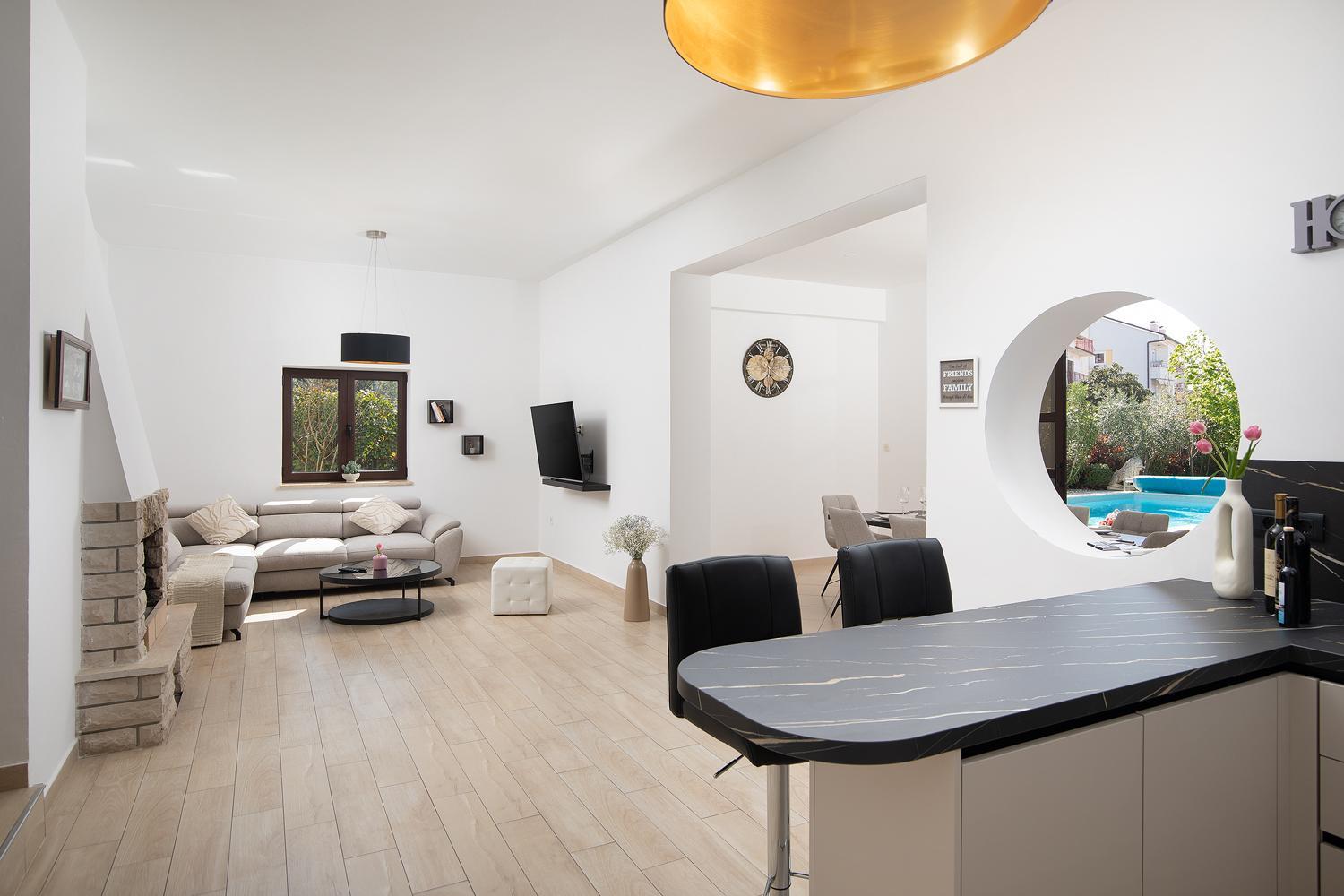 Villa Andrija Family Dream With Heated Pool At The Sea With Beautiful Garden, Outside Cinema And Kids Playground Fažana Esterno foto