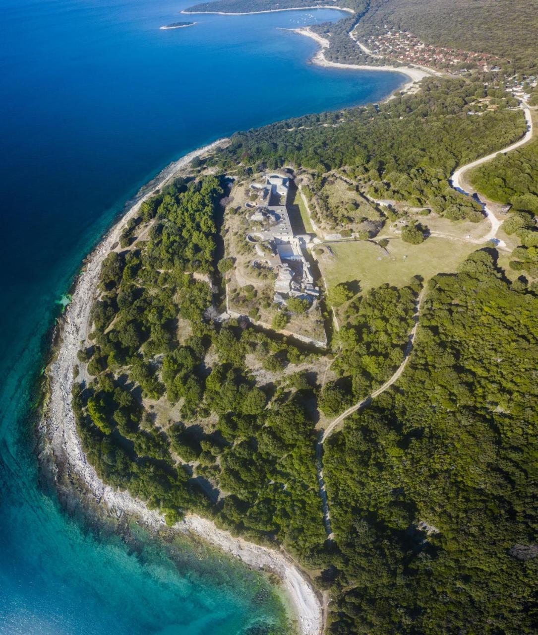 Villa Andrija Family Dream With Heated Pool At The Sea With Beautiful Garden, Outside Cinema And Kids Playground Fažana Esterno foto